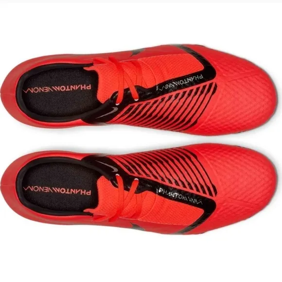 Nike Phantom Venom Academy Soccer Cleats